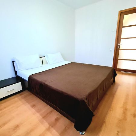 Apartament 2 Bedrooms, Botanica Chisinau Luaran gambar