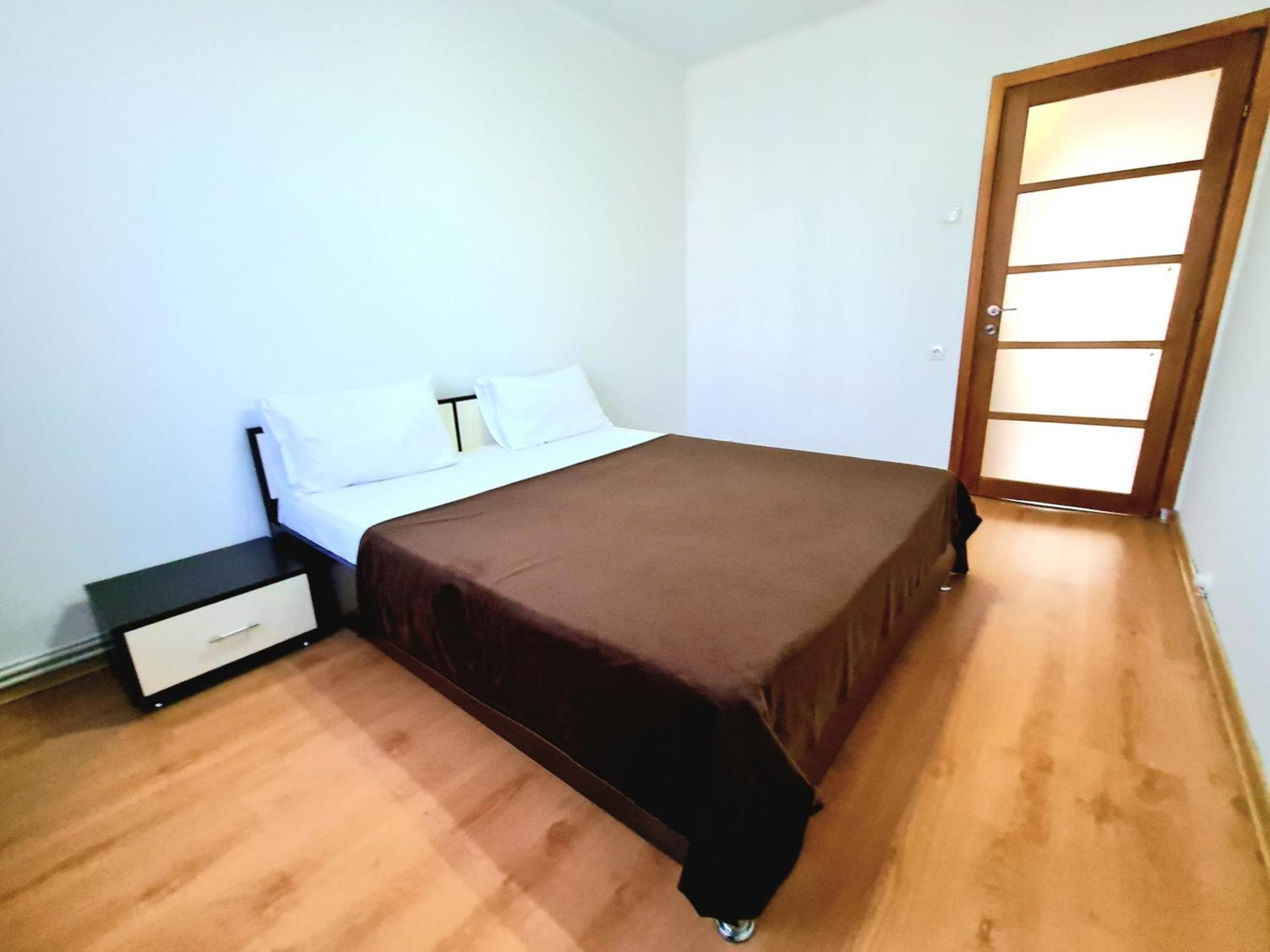 Apartament 2 Bedrooms, Botanica Chisinau Luaran gambar
